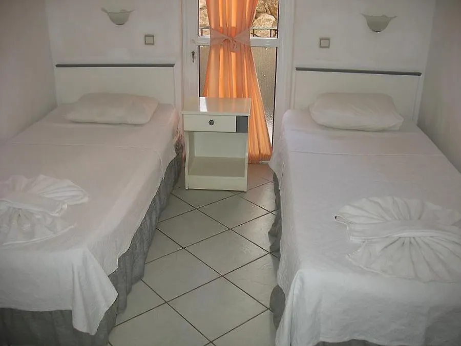 Apartments Ozlem 1 İçmeler 2*,  Törökország
